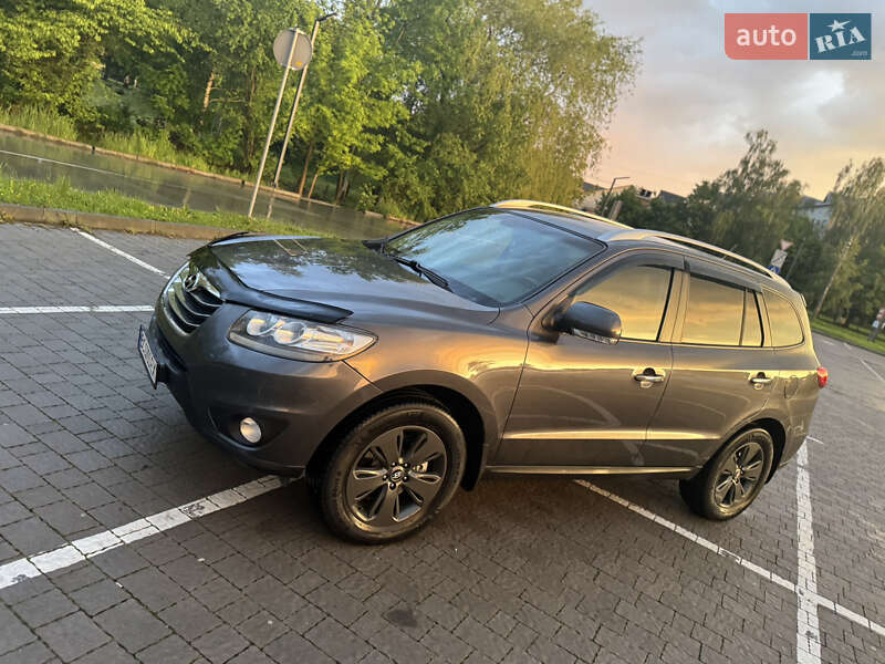 Позашляховик / Кросовер Hyundai Santa FE 2010 в Трускавці