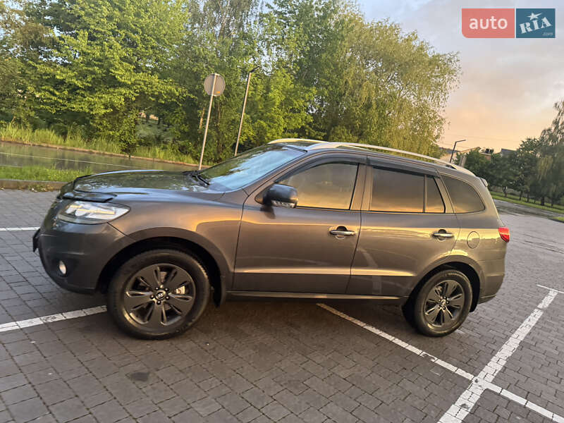 Позашляховик / Кросовер Hyundai Santa FE 2010 в Трускавці