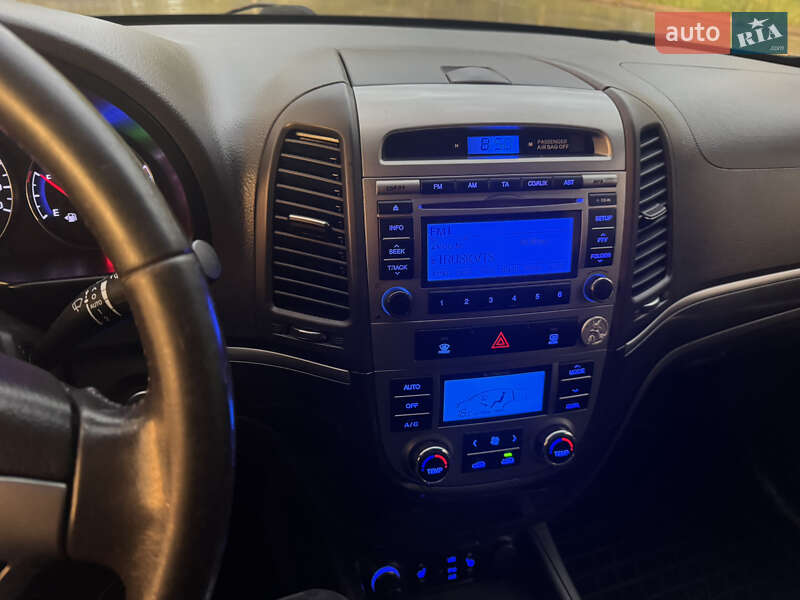 Позашляховик / Кросовер Hyundai Santa FE 2010 в Трускавці