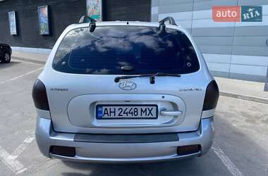 Позашляховик / Кросовер Hyundai Santa FE 2005 в 