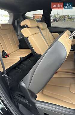 Позашляховик / Кросовер Hyundai Santa FE 2021 в 