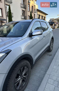 Внедорожник / Кроссовер Hyundai Santa FE 2013 в 