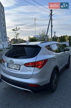 Внедорожник / Кроссовер Hyundai Santa FE 2013 в 