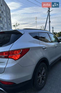 Внедорожник / Кроссовер Hyundai Santa FE 2013 в 