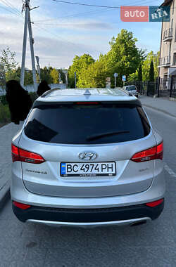 Внедорожник / Кроссовер Hyundai Santa FE 2013 в 