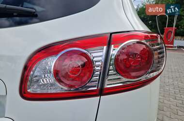 Позашляховик / Кросовер Hyundai Santa FE 2011 в 