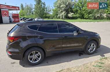 Позашляховик / Кросовер Hyundai Santa FE 2017 в 