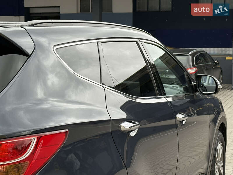 Позашляховик / Кросовер Hyundai Santa FE 2014 в Рівному