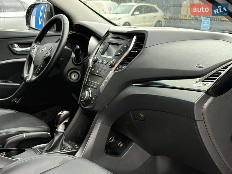 Позашляховик / Кросовер Hyundai Santa FE 2014 в Рівному