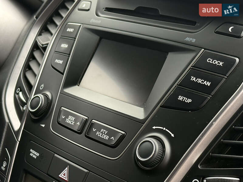 Позашляховик / Кросовер Hyundai Santa FE 2014 в Рівному