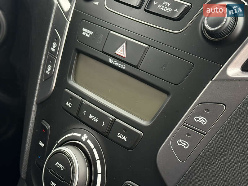 Позашляховик / Кросовер Hyundai Santa FE 2014 в Рівному