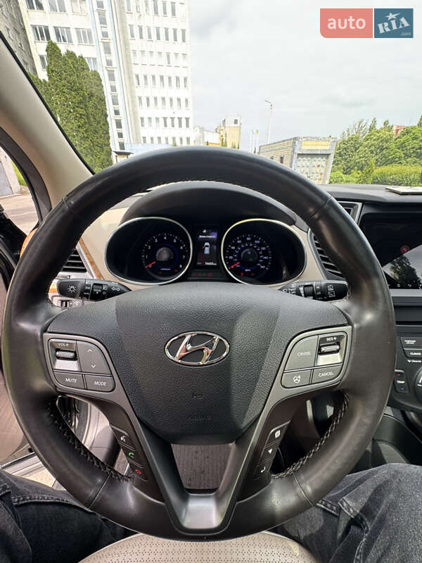 Внедорожник / Кроссовер Hyundai Santa FE 2014 в Хмельницком