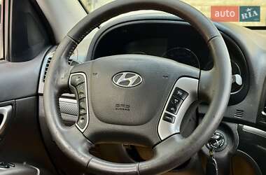 Внедорожник / Кроссовер Hyundai Santa FE 2011 в 