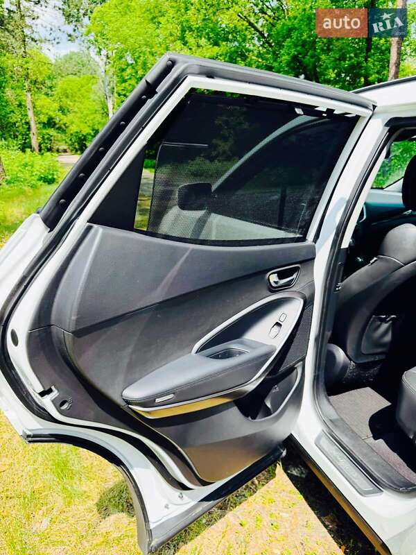 Позашляховик / Кросовер Hyundai Santa FE 2016 в Києві