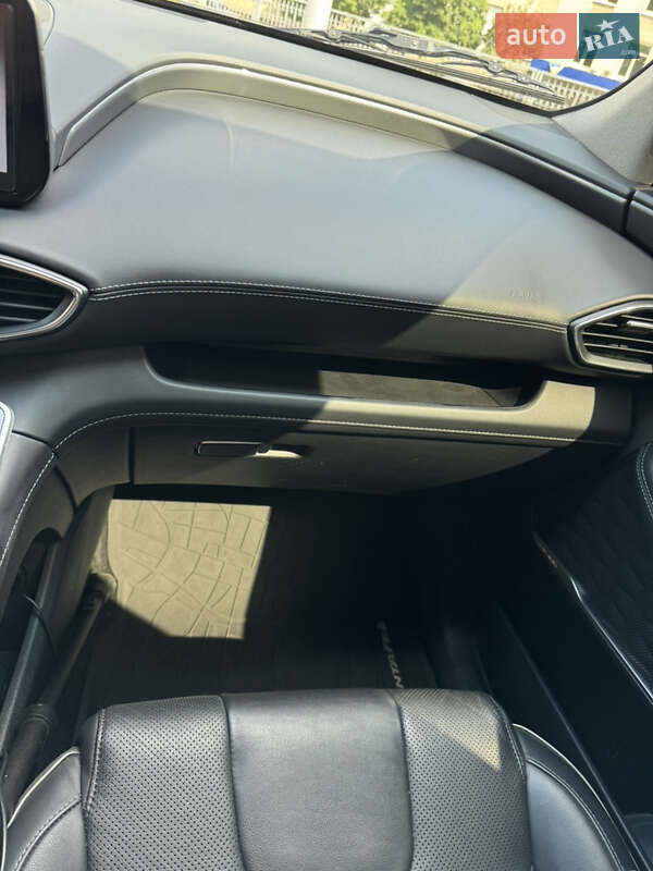 Внедорожник / Кроссовер Hyundai Santa FE 2022 в Харькове