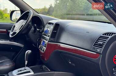 Позашляховик / Кросовер Hyundai Santa FE 2010 в 