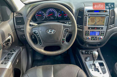Внедорожник / Кроссовер Hyundai Santa FE 2011 в 
