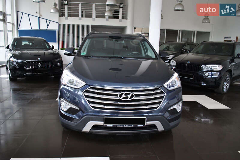 Позашляховик / Кросовер Hyundai Santa FE 2015 в Рівному