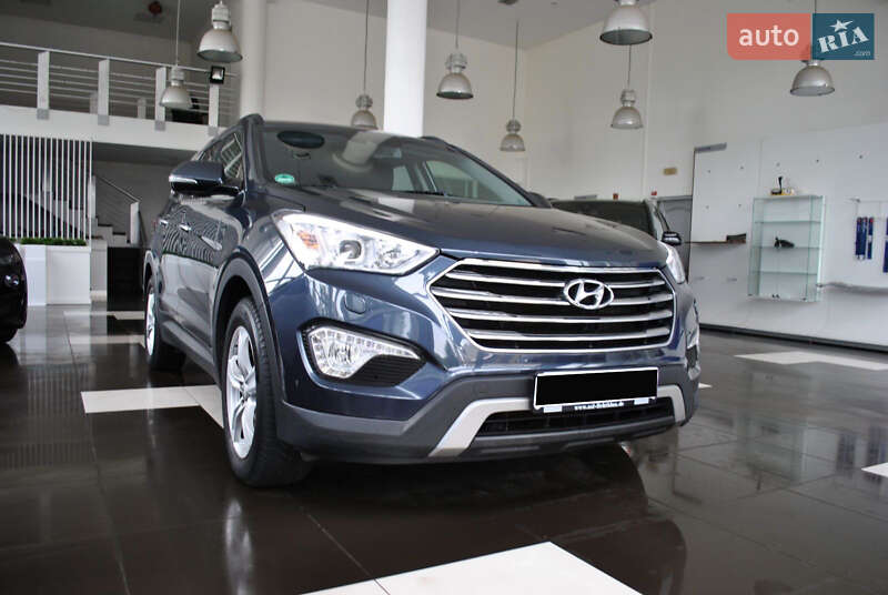 Позашляховик / Кросовер Hyundai Santa FE 2015 в Рівному
