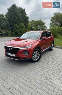 Позашляховик / Кросовер Hyundai Santa FE 2019 в 