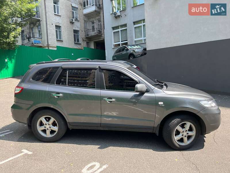 Позашляховик / Кросовер Hyundai Santa FE 2008 в Києві