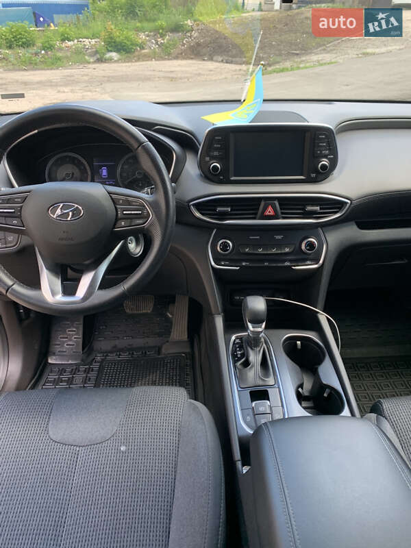 Внедорожник / Кроссовер Hyundai Santa FE 2019 в Киеве