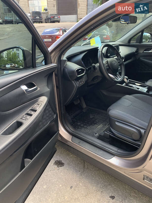 Внедорожник / Кроссовер Hyundai Santa FE 2019 в Киеве