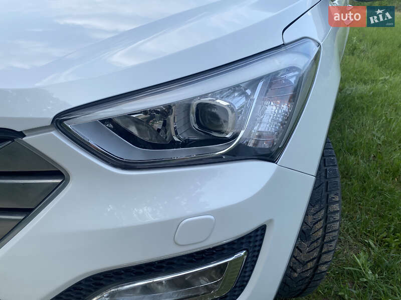 Внедорожник / Кроссовер Hyundai Santa FE 2014 в Ровно