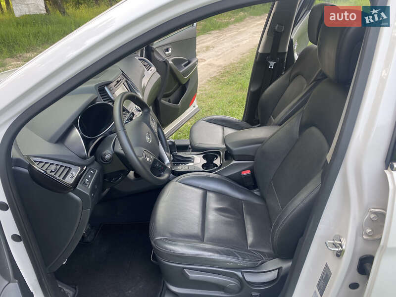 Внедорожник / Кроссовер Hyundai Santa FE 2014 в Ровно