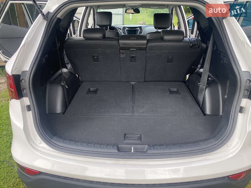 Внедорожник / Кроссовер Hyundai Santa FE 2014 в Ровно
