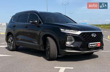 Позашляховик / Кросовер Hyundai Santa FE 2019 в 