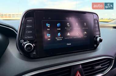 Позашляховик / Кросовер Hyundai Santa FE 2019 в 