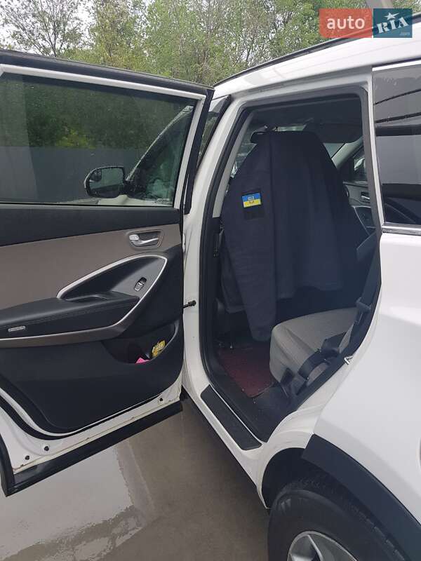 Позашляховик / Кросовер Hyundai Santa FE 2015 в Кам'янському