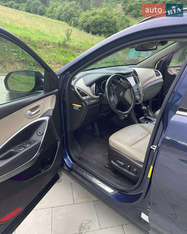 Позашляховик / Кросовер Hyundai Santa FE 2016 в Львові