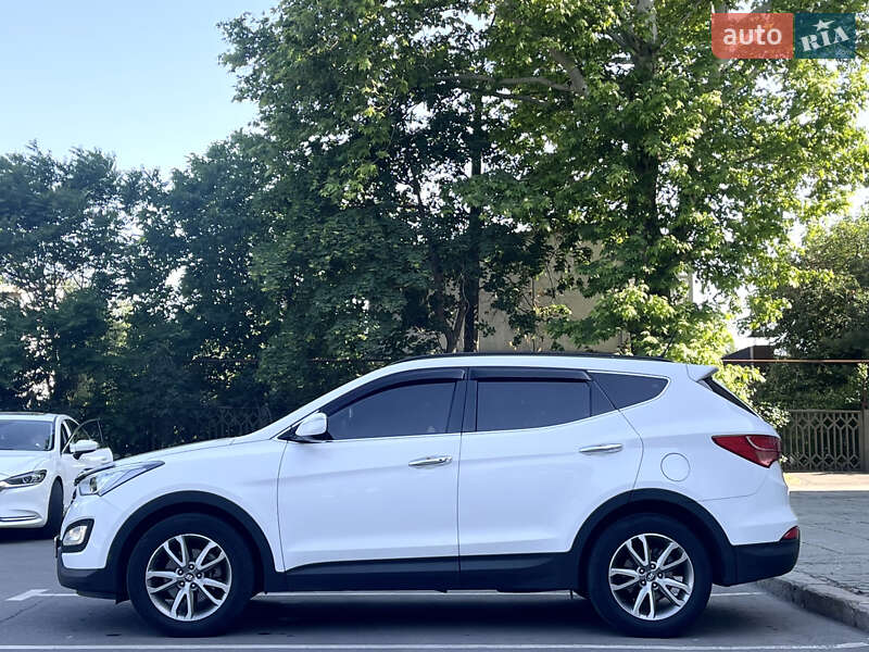 Позашляховик / Кросовер Hyundai Santa FE 2013 в Миколаєві