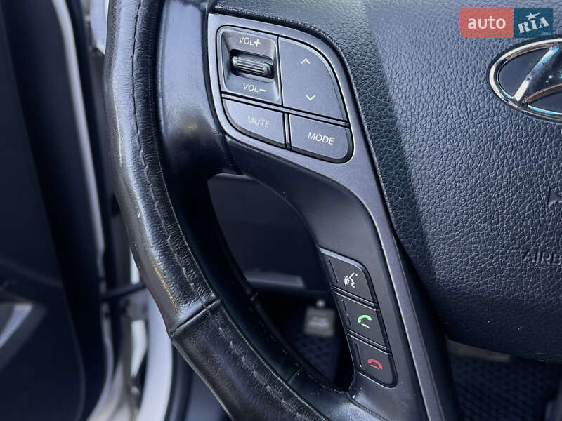 Позашляховик / Кросовер Hyundai Santa FE 2013 в Миколаєві