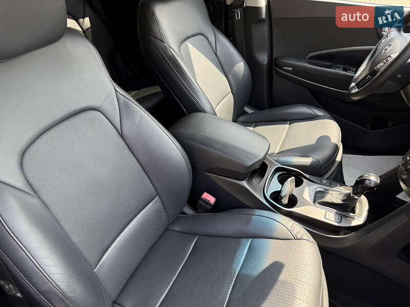 Внедорожник / Кроссовер Hyundai Santa FE 2014 в Львове