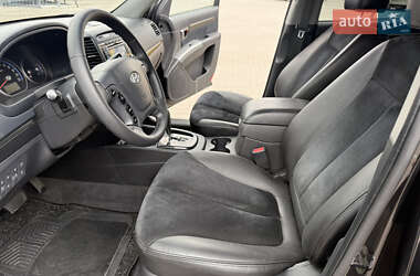 Внедорожник / Кроссовер Hyundai Santa FE 2010 в 