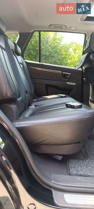 Позашляховик / Кросовер Hyundai Santa FE 2011 в Луцьку