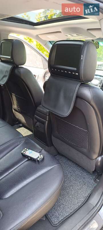 Позашляховик / Кросовер Hyundai Santa FE 2011 в Луцьку