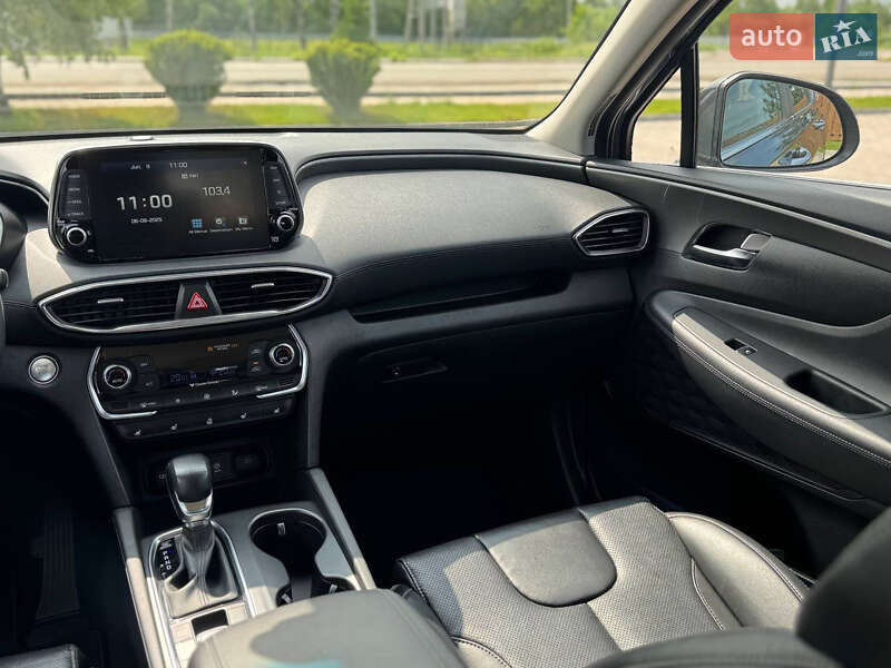 Внедорожник / Кроссовер Hyundai Santa FE 2020 в Ивано-Франковске