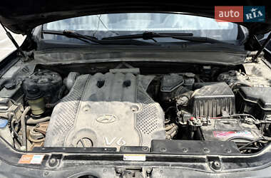 Внедорожник / Кроссовер Hyundai Santa FE 2008 в 
