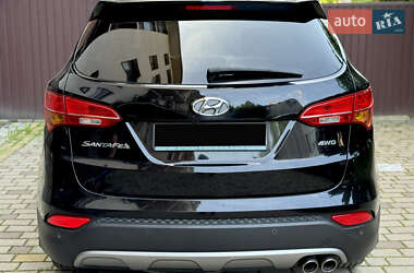 Внедорожник / Кроссовер Hyundai Santa FE 2013 в 