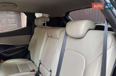Внедорожник / Кроссовер Hyundai Santa FE 2013 в 