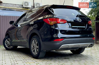 Внедорожник / Кроссовер Hyundai Santa FE 2013 в 