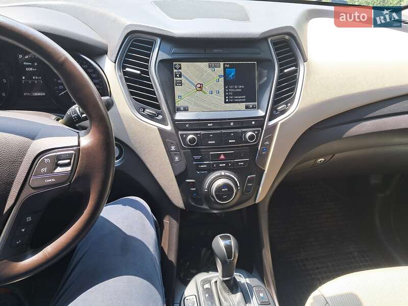 Позашляховик / Кросовер Hyundai Santa FE 2017 в Дніпрі