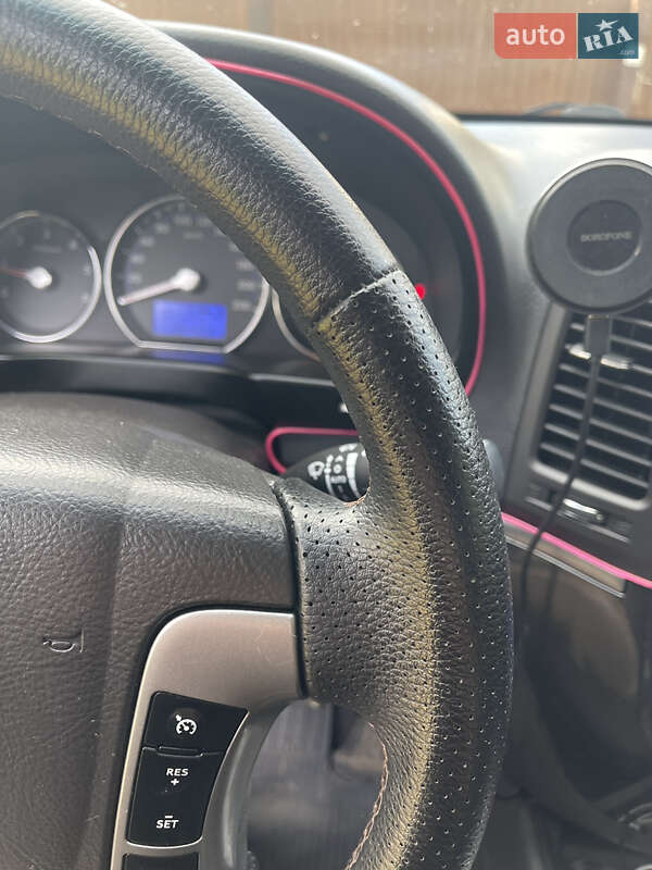 Позашляховик / Кросовер Hyundai Santa FE 2011 в Вінниці