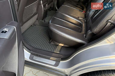 Внедорожник / Кроссовер Hyundai Santa FE 2011 в 