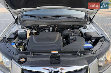 Внедорожник / Кроссовер Hyundai Santa FE 2011 в 
