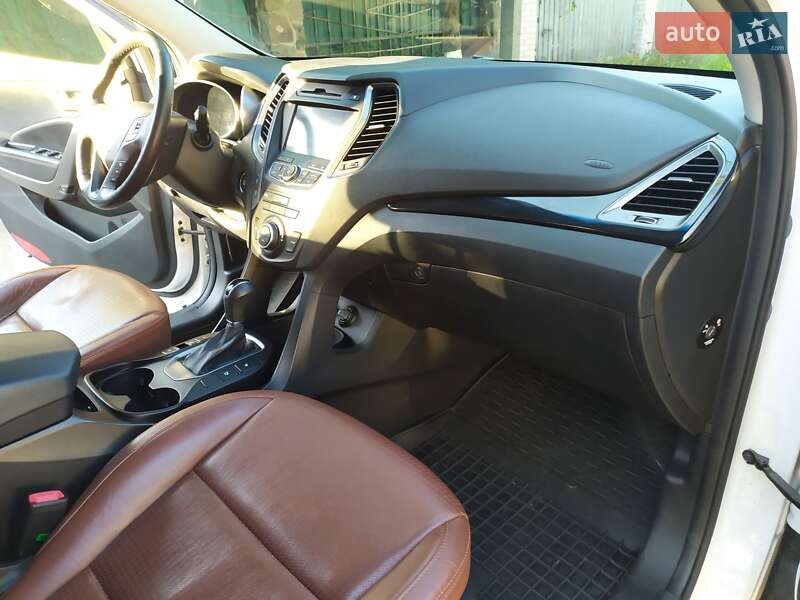 Внедорожник / Кроссовер Hyundai Santa FE 2013 в Киеве